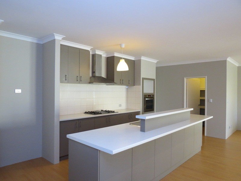 299 Tapper Road, Atwell WA 6164