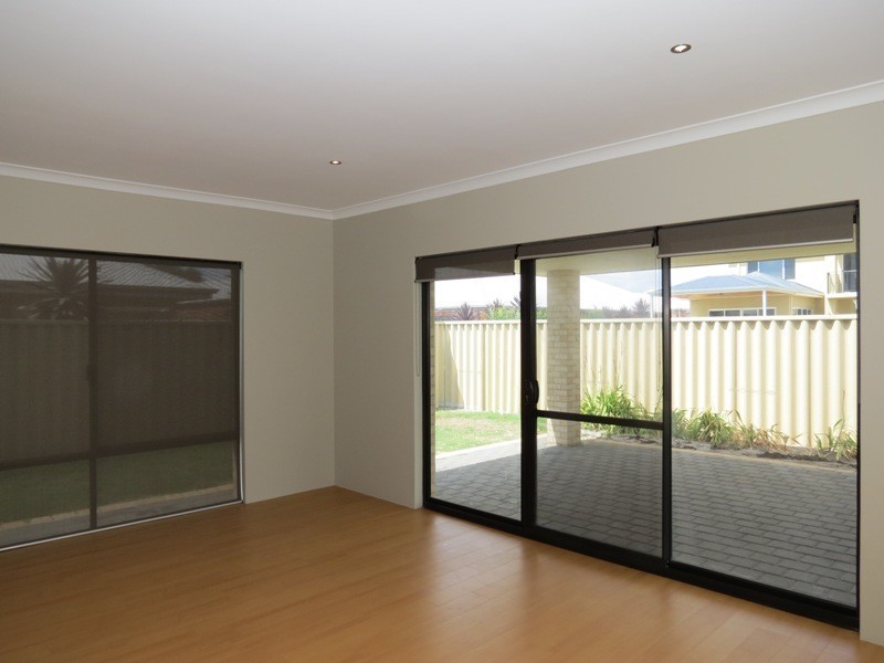 299 Tapper Road, Atwell WA 6164