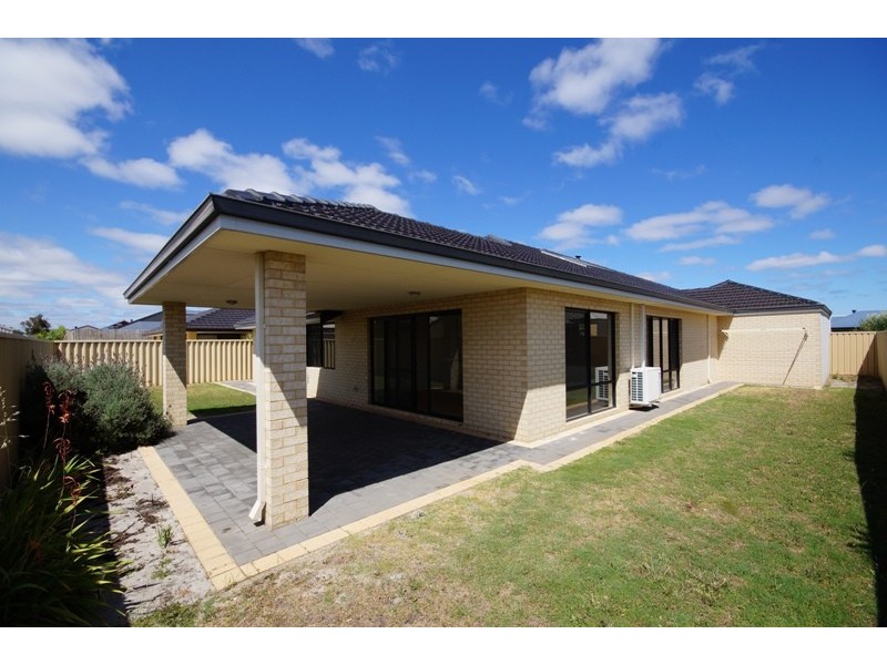 299 Tapper Road, Atwell WA 6164
