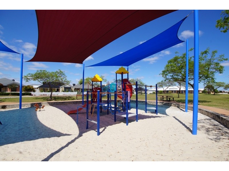 299 Tapper Road, Atwell WA 6164