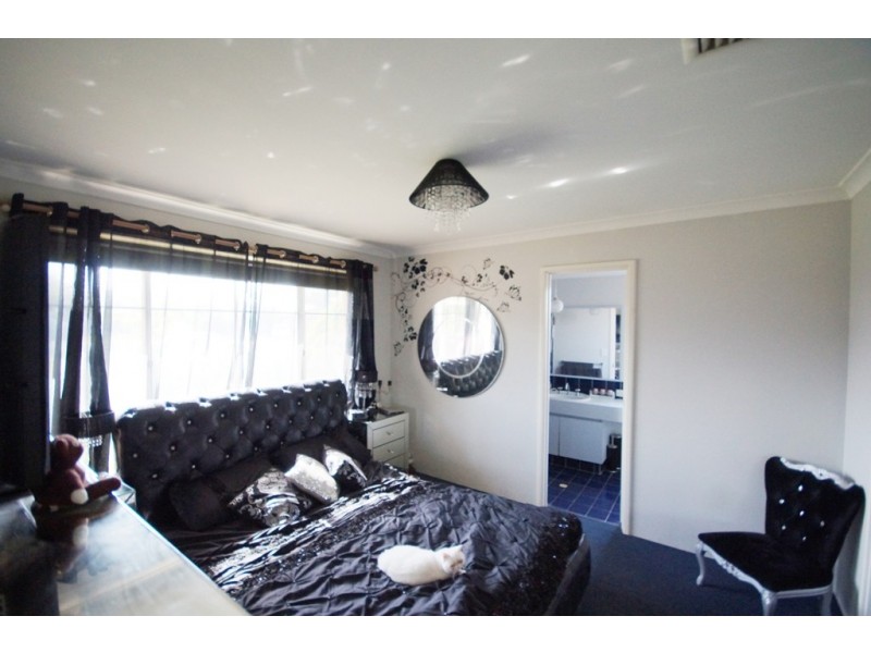 1 LING COURT, Atwell WA 6164