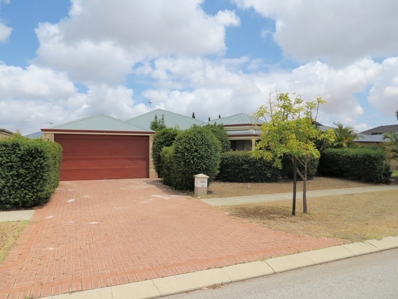 39 Jackadder Avenue, Hammond Park WA 6164