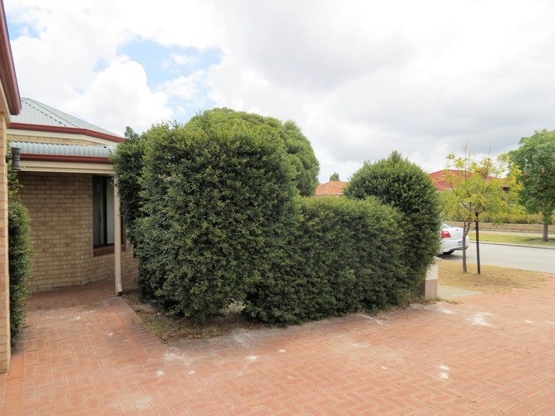 39 Jackadder Avenue, Hammond Park WA 6164