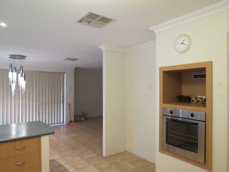 39 Jackadder Avenue, Hammond Park WA 6164