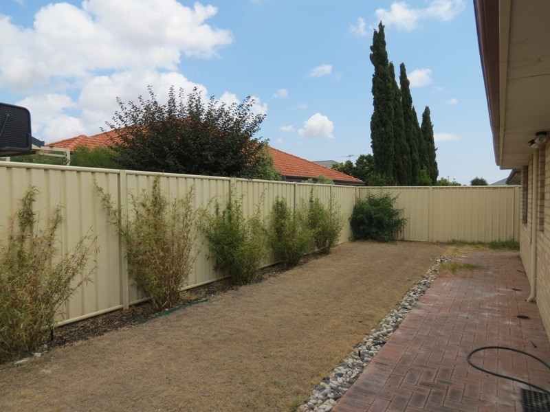 39 Jackadder Avenue, Hammond Park WA 6164