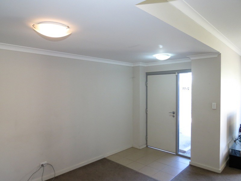 2/11 Pearson Drive, Success WA 6164