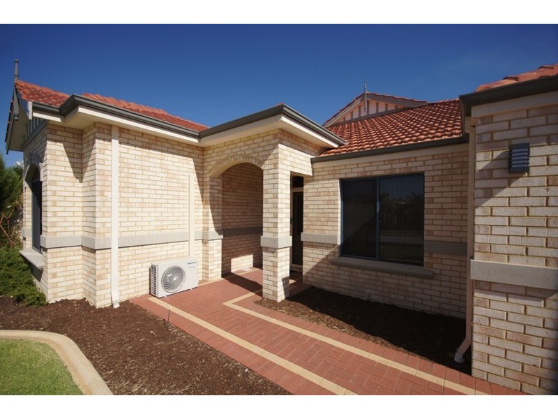 14 Warrego Street, Hammond Park WA 6164