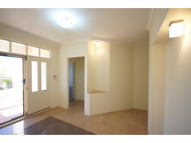 14 Warrego Street, Hammond Park WA 6164