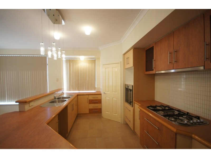 14 Warrego Street, Hammond Park WA 6164