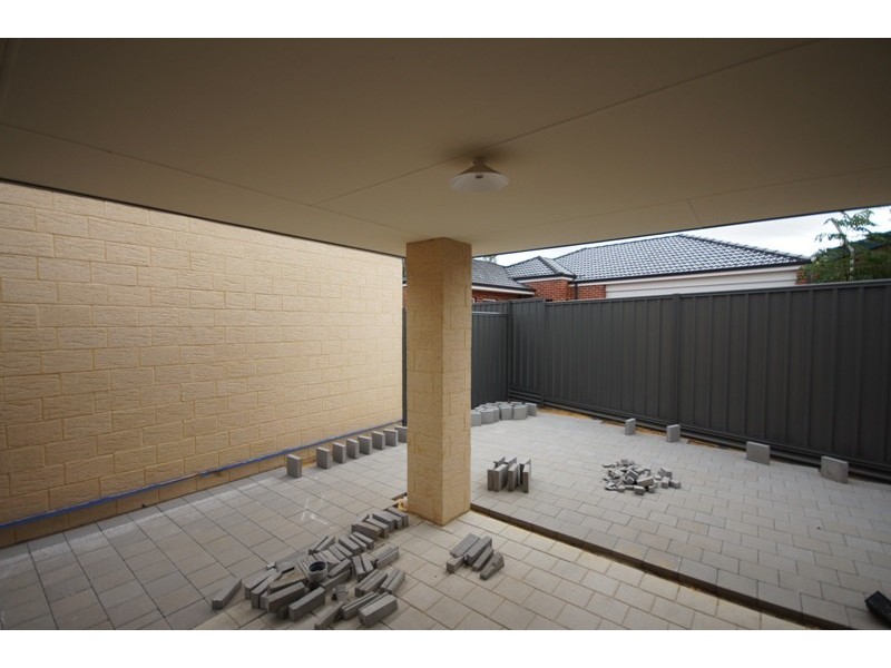 LEASED!! 31/2 Braibrise Road, Wilson WA 6107