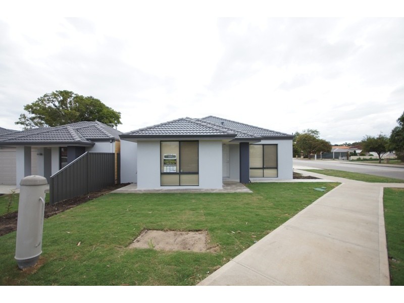 31/3 Braibrise Road, Wilson WA 6107