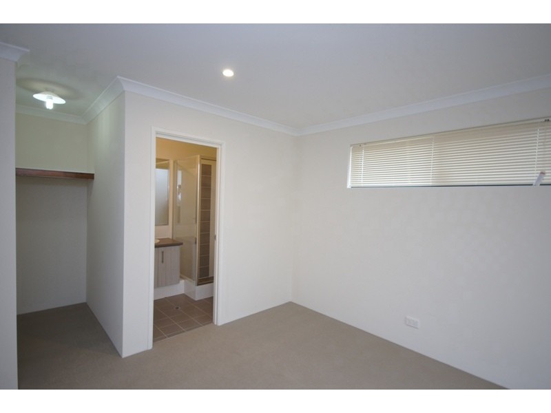 31/3 Braibrise Road, Wilson WA 6107