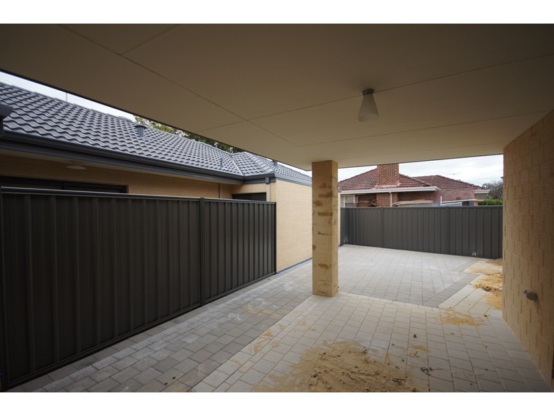 31/3 Braibrise Road, Wilson WA 6107