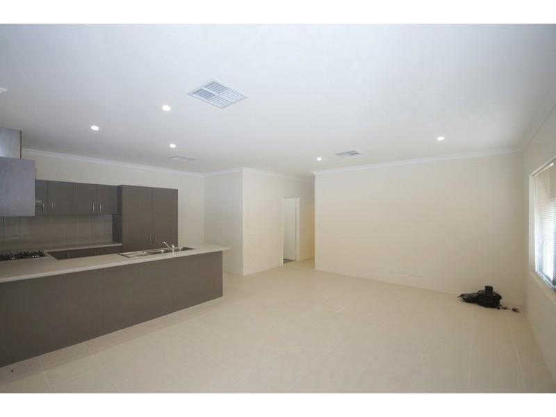 31 A Braibrise Road, Wilson WA 6107