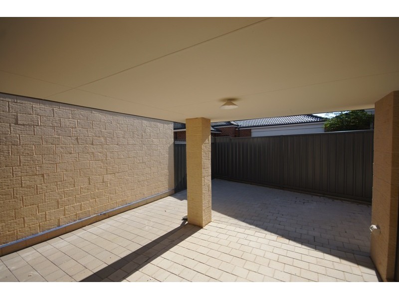 31 A Braibrise Road, Wilson WA 6107