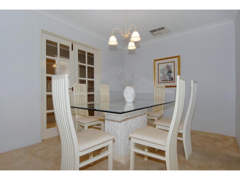 1 Illawarra Crescent, Canning Vale WA 6155