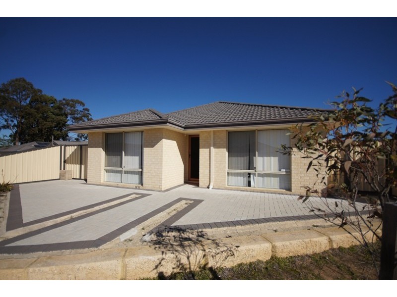 31 Pilkington Street, Canning Vale WA 6155