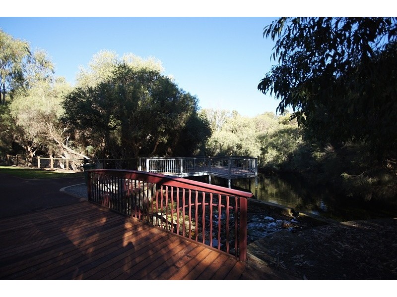 31 Pilkington Street, Canning Vale WA 6155