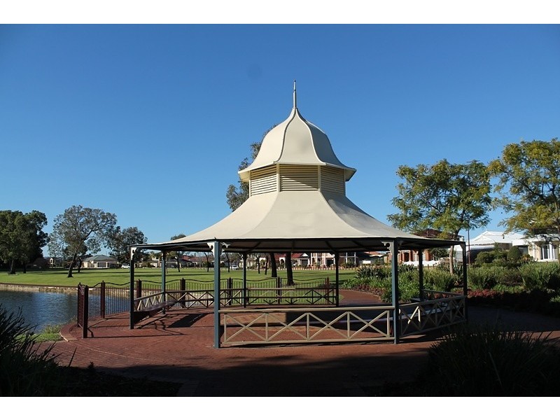 31 Pilkington Street, Canning Vale WA 6155