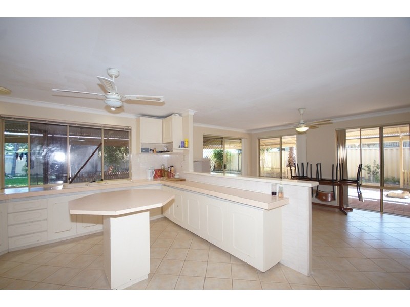 51 Wardell Loop, Dudley Park WA 6210