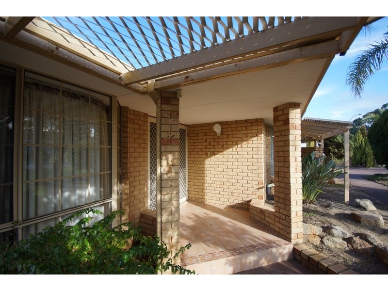 9 Crampton elbow, Murdoch WA 6150