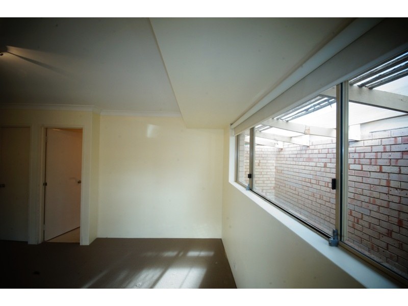 9 Crampton elbow, Murdoch WA 6150