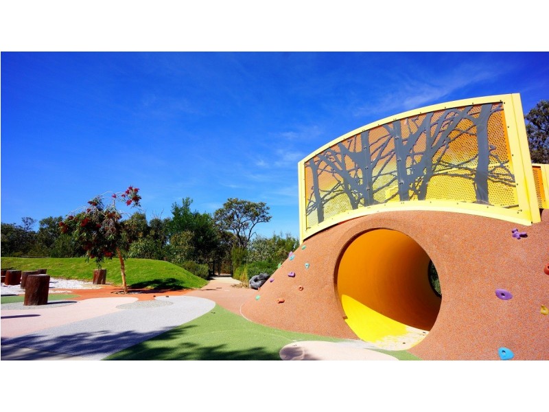 8 Needlewood Loop, Wandi WA 6167