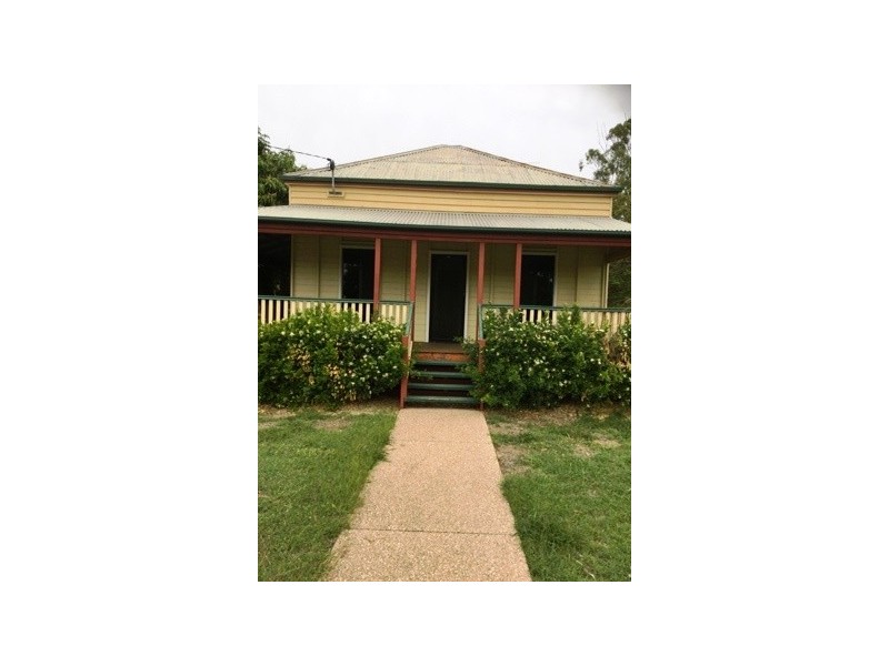 41 Dundas Street, Emerald QLD 4720