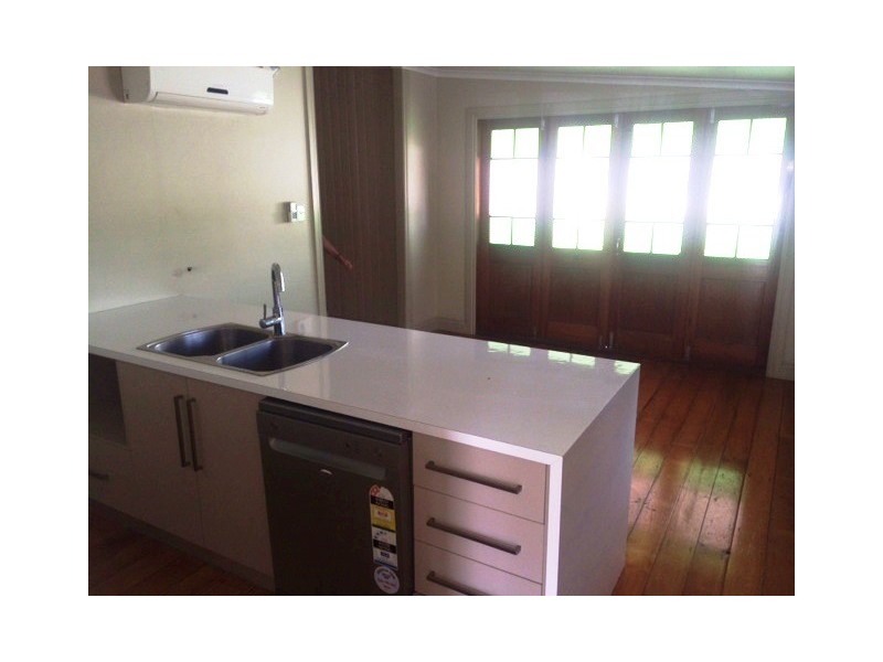 21 White Street, Emerald QLD 4720