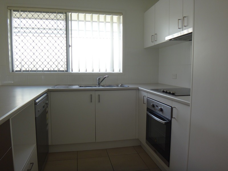 5 Suncrest Street, Emerald QLD 4720