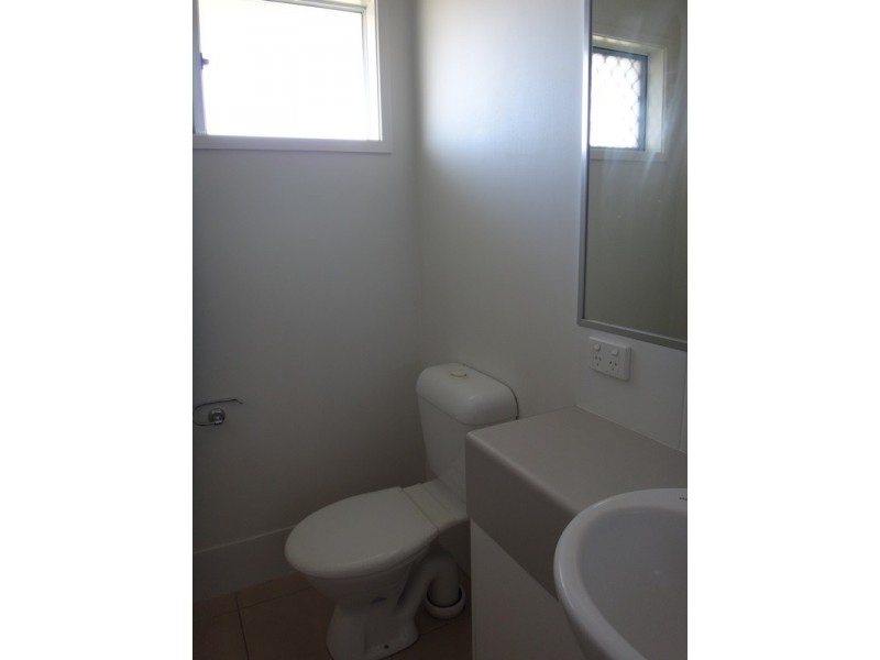 5 Suncrest Street, Emerald QLD 4720