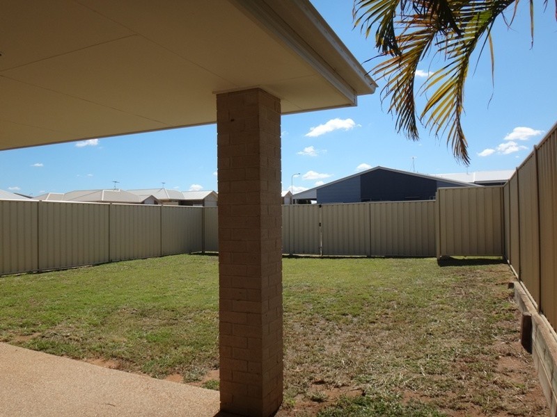 5 Suncrest Street, Emerald QLD 4720