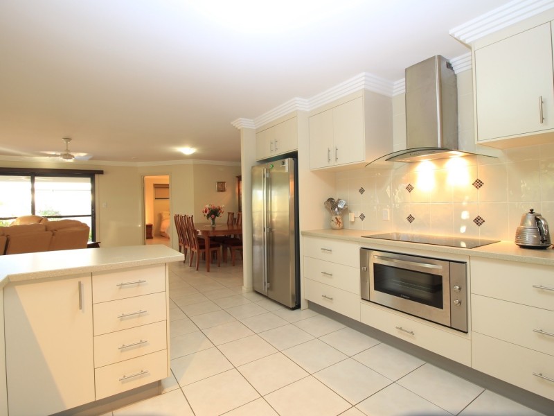 32 Berthun St, Emerald QLD 4720