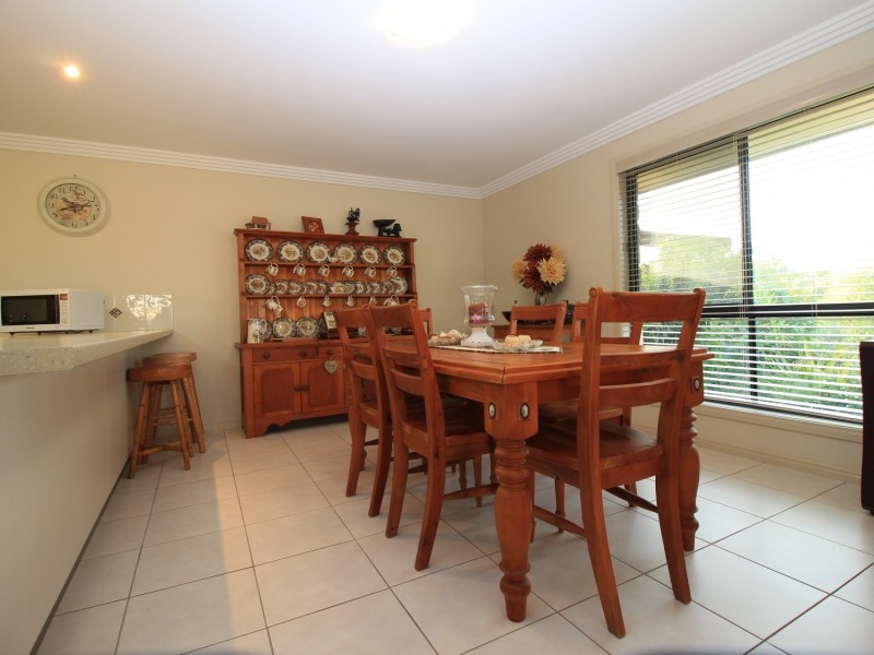 32 Berthun St, Emerald QLD 4720