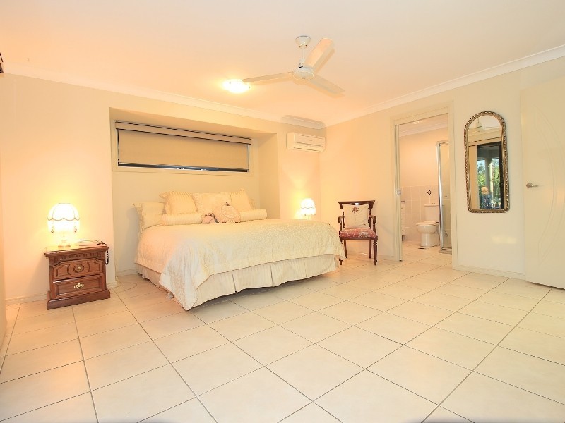 32 Berthun St, Emerald QLD 4720