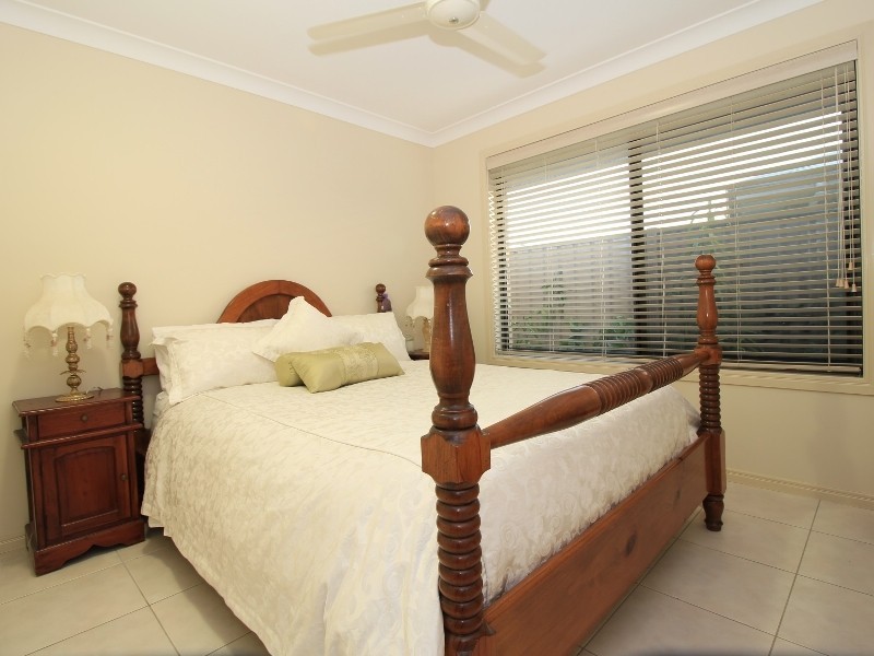 32 Berthun St, Emerald QLD 4720