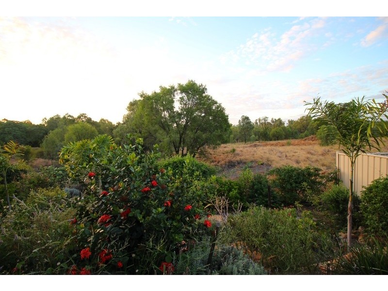 32 Berthun St, Emerald QLD 4720