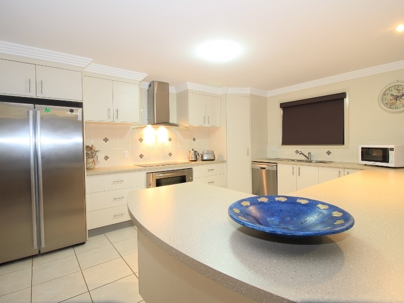 32 Berthun St, Emerald QLD 4720