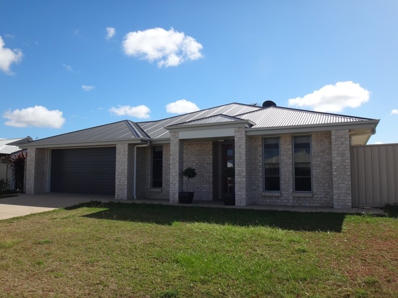 13 Easton, Emerald QLD 4720