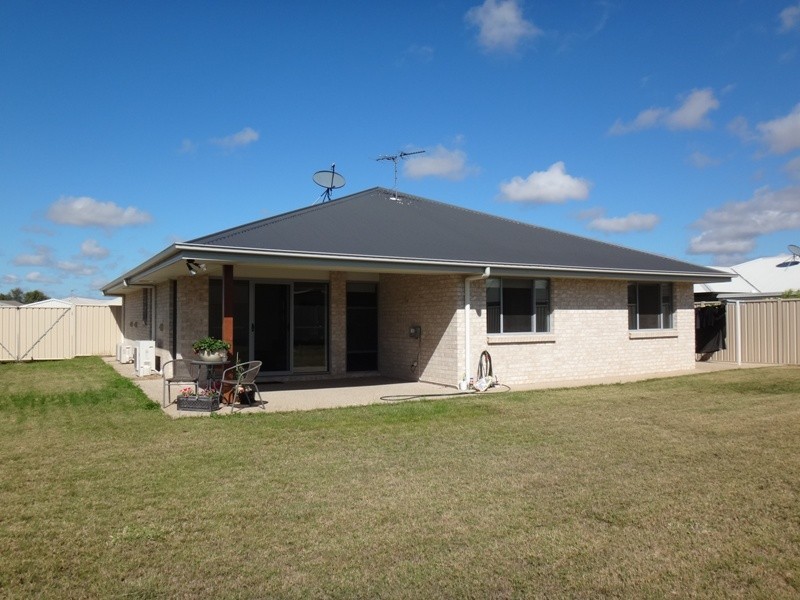 13 Easton, Emerald QLD 4720