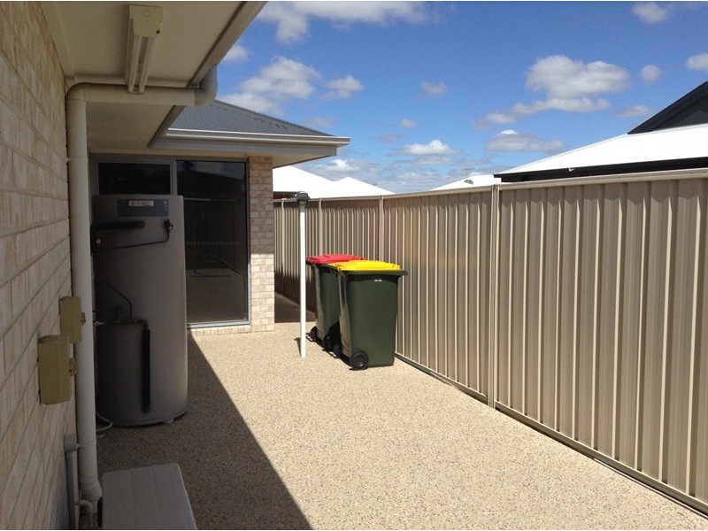 13 Easton, Emerald QLD 4720