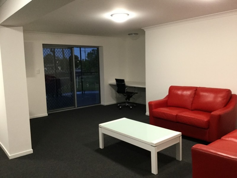 6B/14 Hospital Road, Emerald QLD 4720