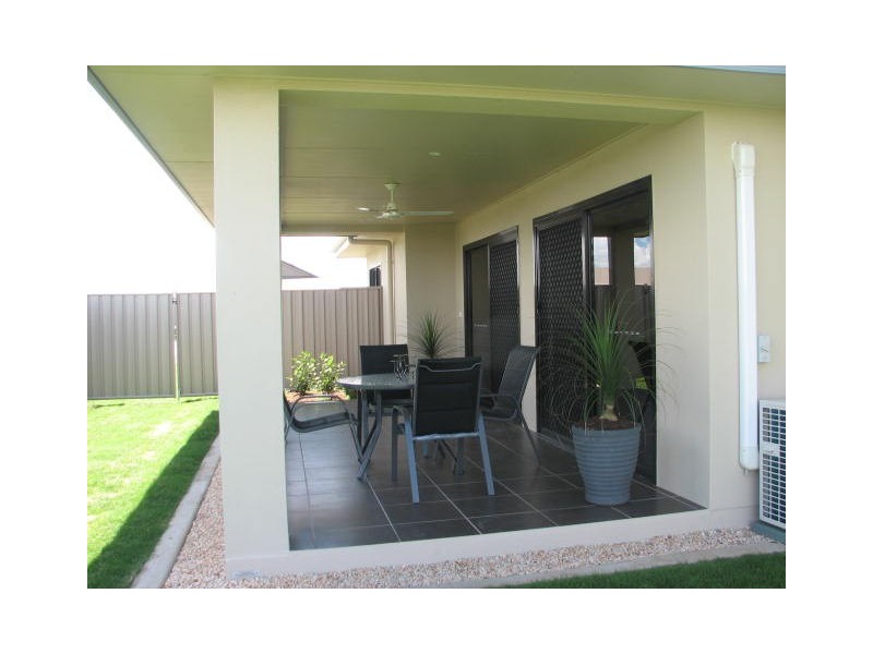 12 Glovar Street, Emerald QLD 4720
