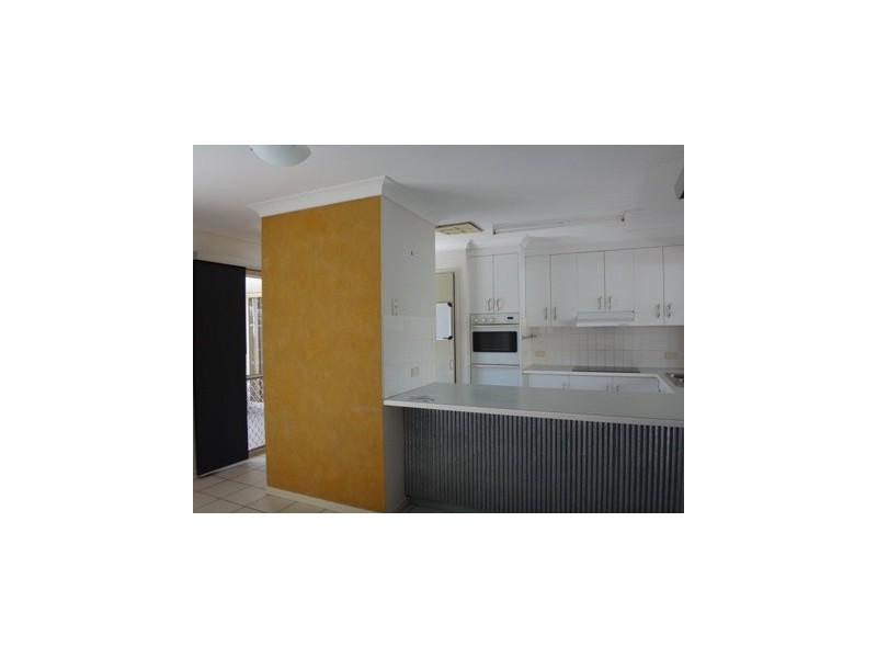 10 Jacqueline Drive, Emerald QLD 4720