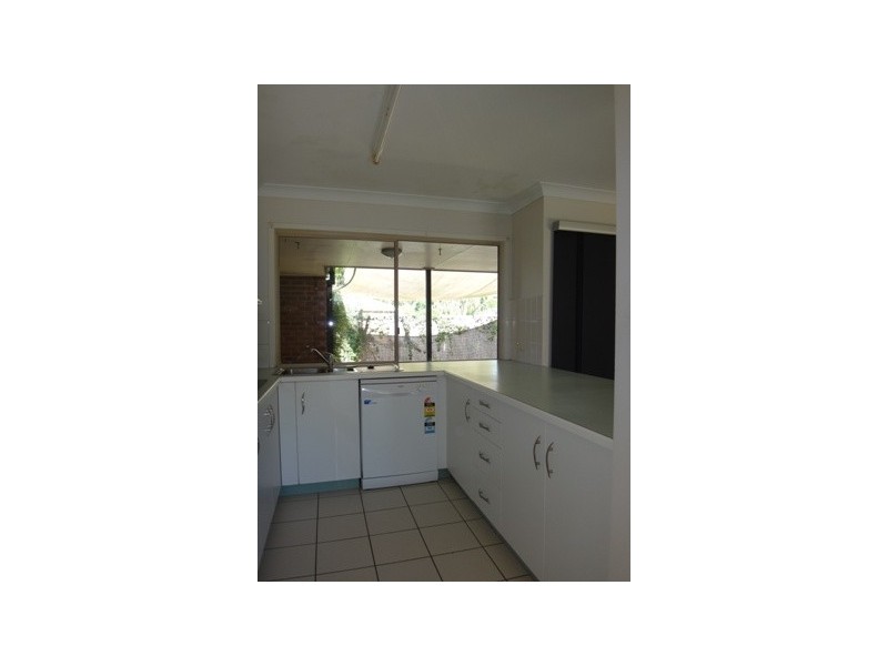 10 Jacqueline Drive, Emerald QLD 4720