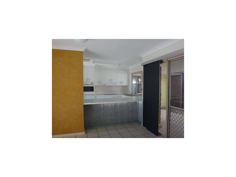 10 Jacqueline Drive, Emerald QLD 4720