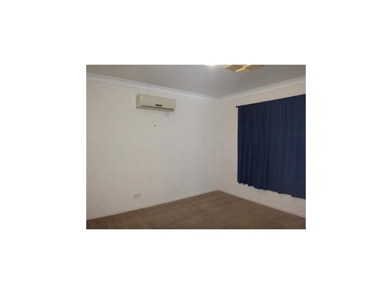 10 Jacqueline Drive, Emerald QLD 4720
