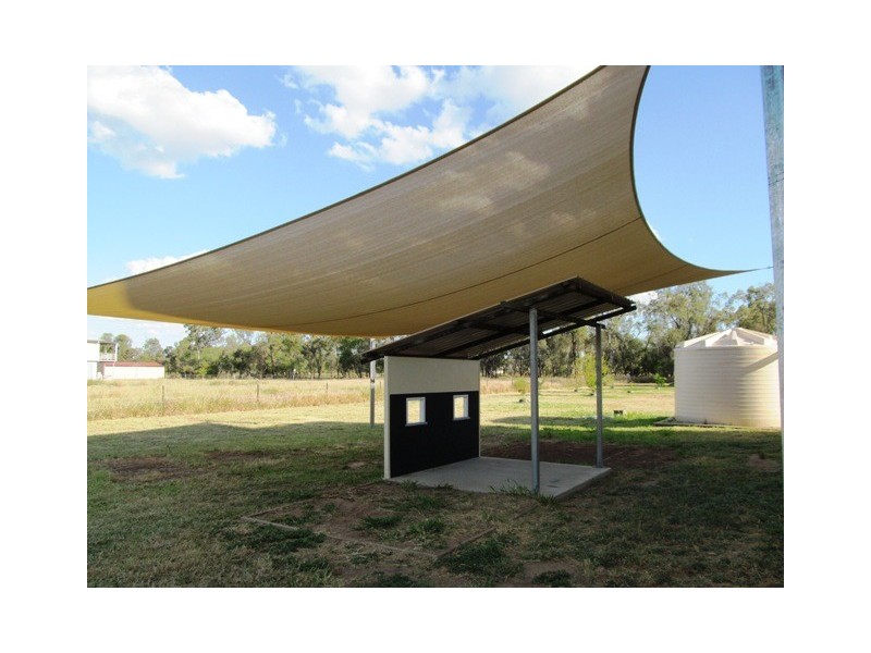 10 Windmill Place, Emerald QLD 4720