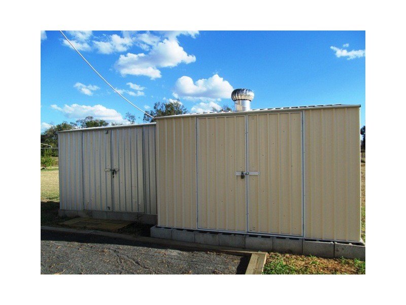 10 Windmill Place, Emerald QLD 4720