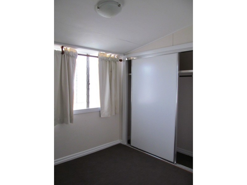 10 Windmill Place, Emerald QLD 4720